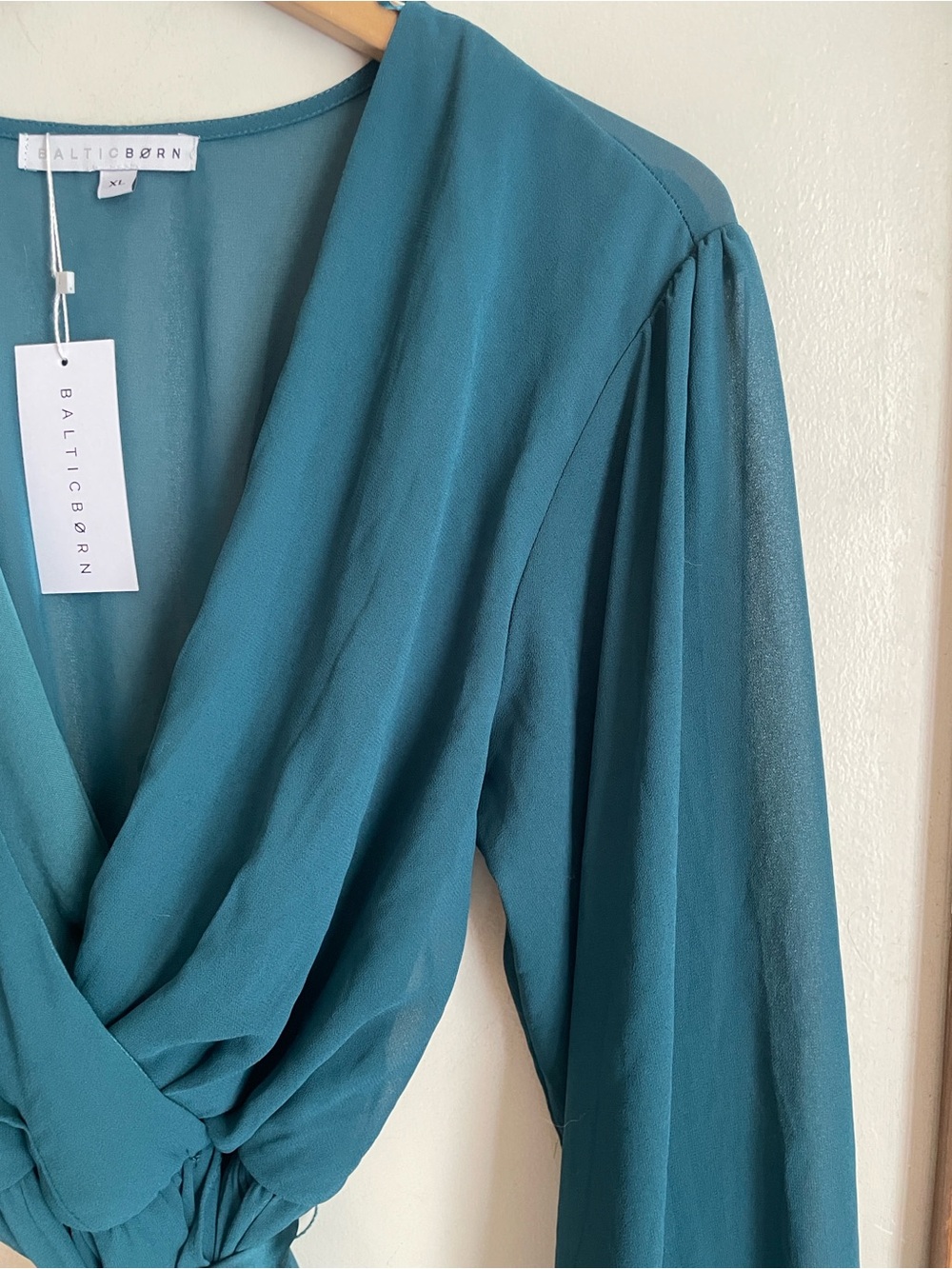Baltic Born Evangeline Long Sleeve High Low Chiffon Dress Teal - Picture 4 of 13